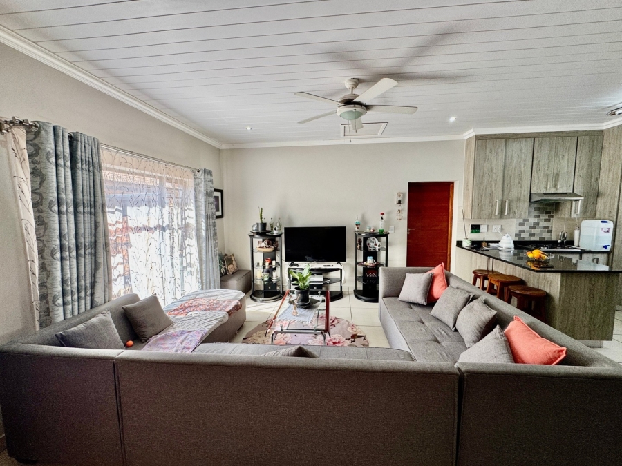 3 Bedroom Property for Sale in Lifestyle Estate North West
